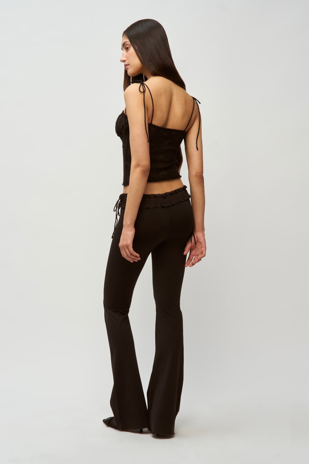 [XS,S]귀조 25ss Ruched Side Tie 셔링 팬츠 상품이미지3