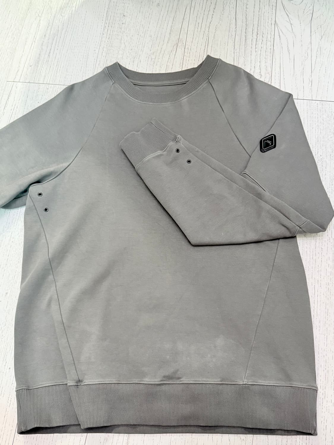 어콜드월 맨투맨 M 상품이미지1