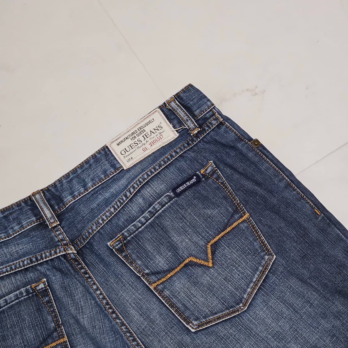 32) 00's 두산 Guess 게스 워싱 데님팬츠 상품이미지3