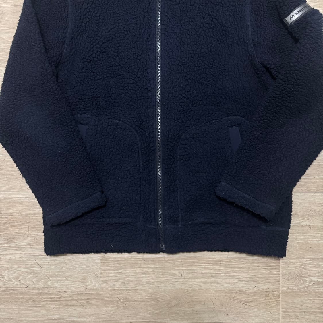 엠리밋 와펜 후리스 점퍼 상품이미지3