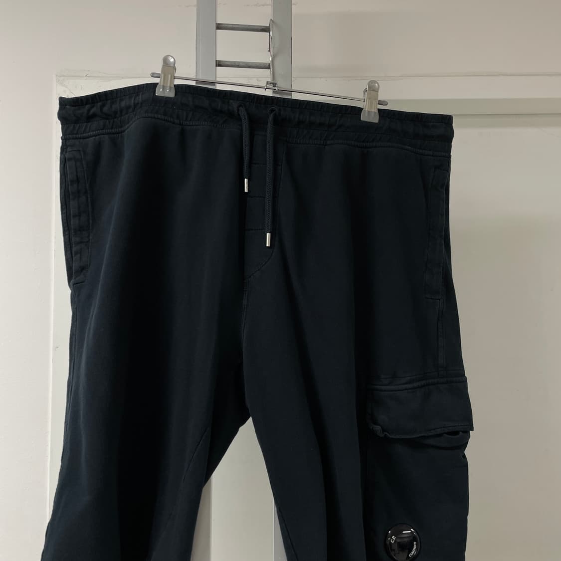CP 컴퍼니 렌즈 반바지 블랙 XXXL 상품이미지2