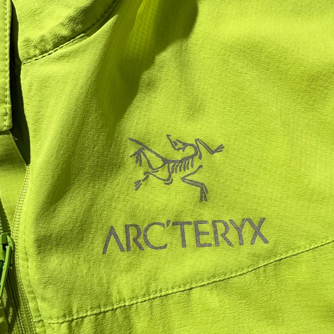 아크테릭스 로고 바람막이 자켓 상품이미지4