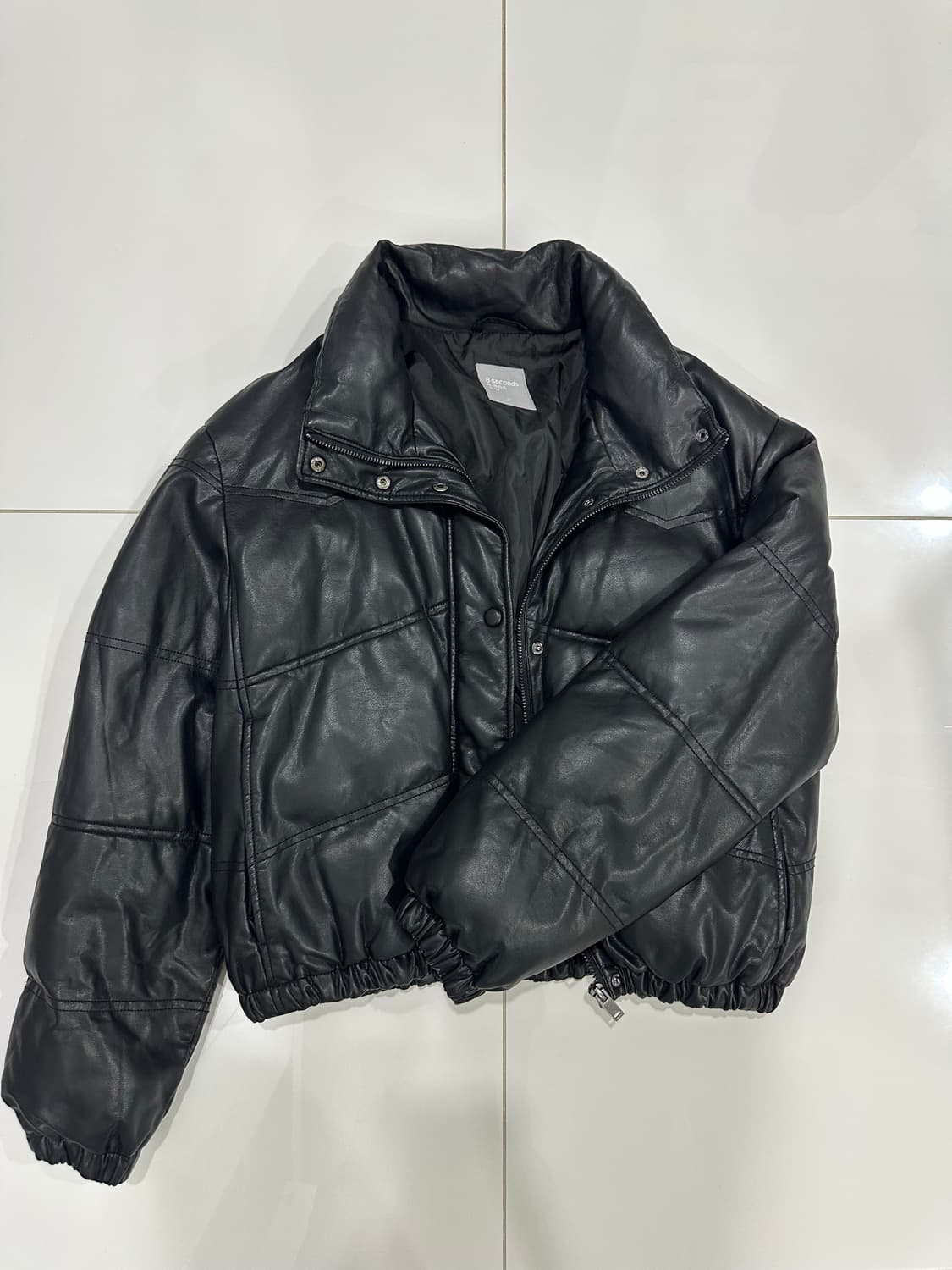 에잇세컨즈 블랙 패딩  xs 상품이미지1