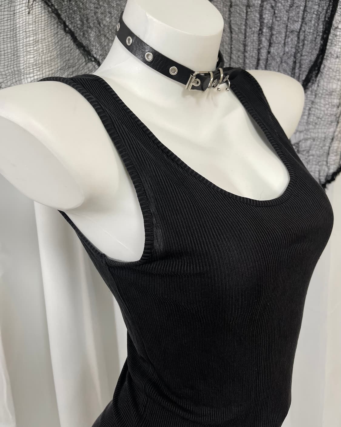 black sleeveless  상품이미지3