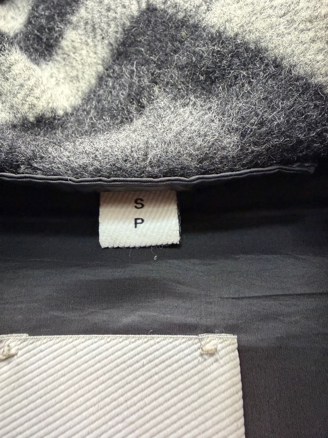 버버리 록웰 디태처블 슬리브 패딩 재킷 ( 95~100 ) 상품이미지6