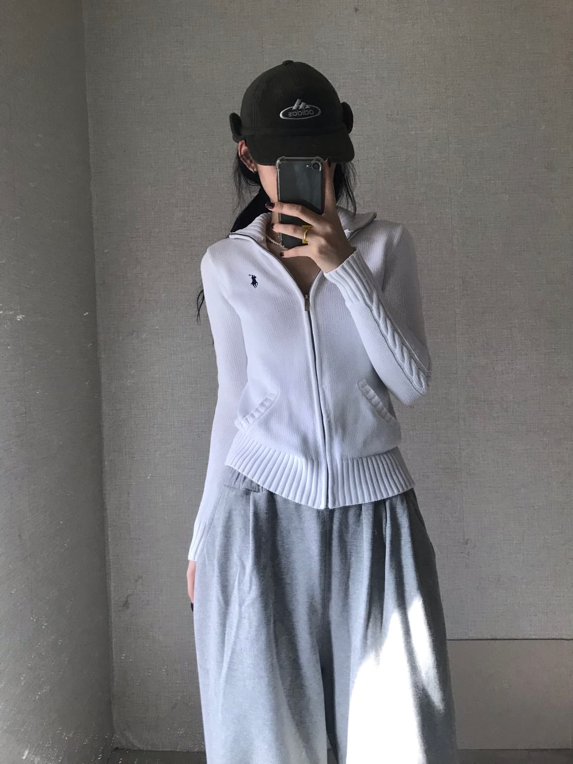 폴로 화이트 딱붙핏 니트집업 상품이미지4