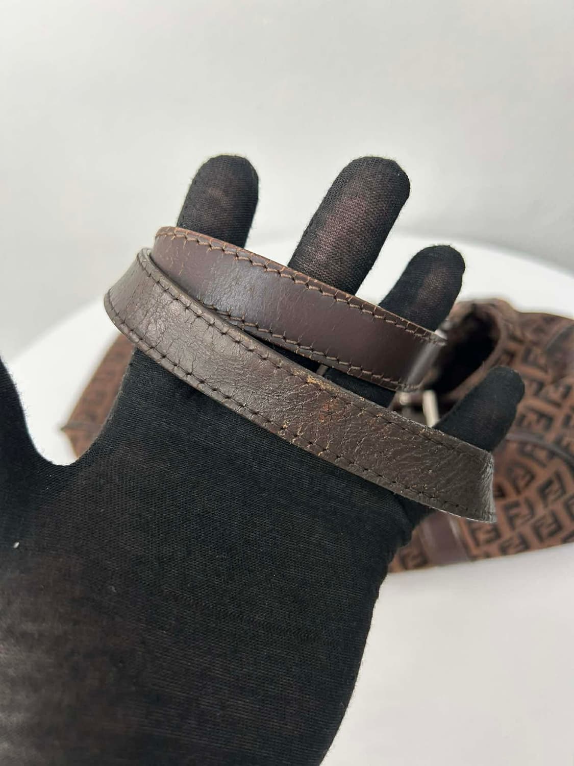 펜디 주카 FF 버클 호보백 숄더 겸 토트 상품이미지9