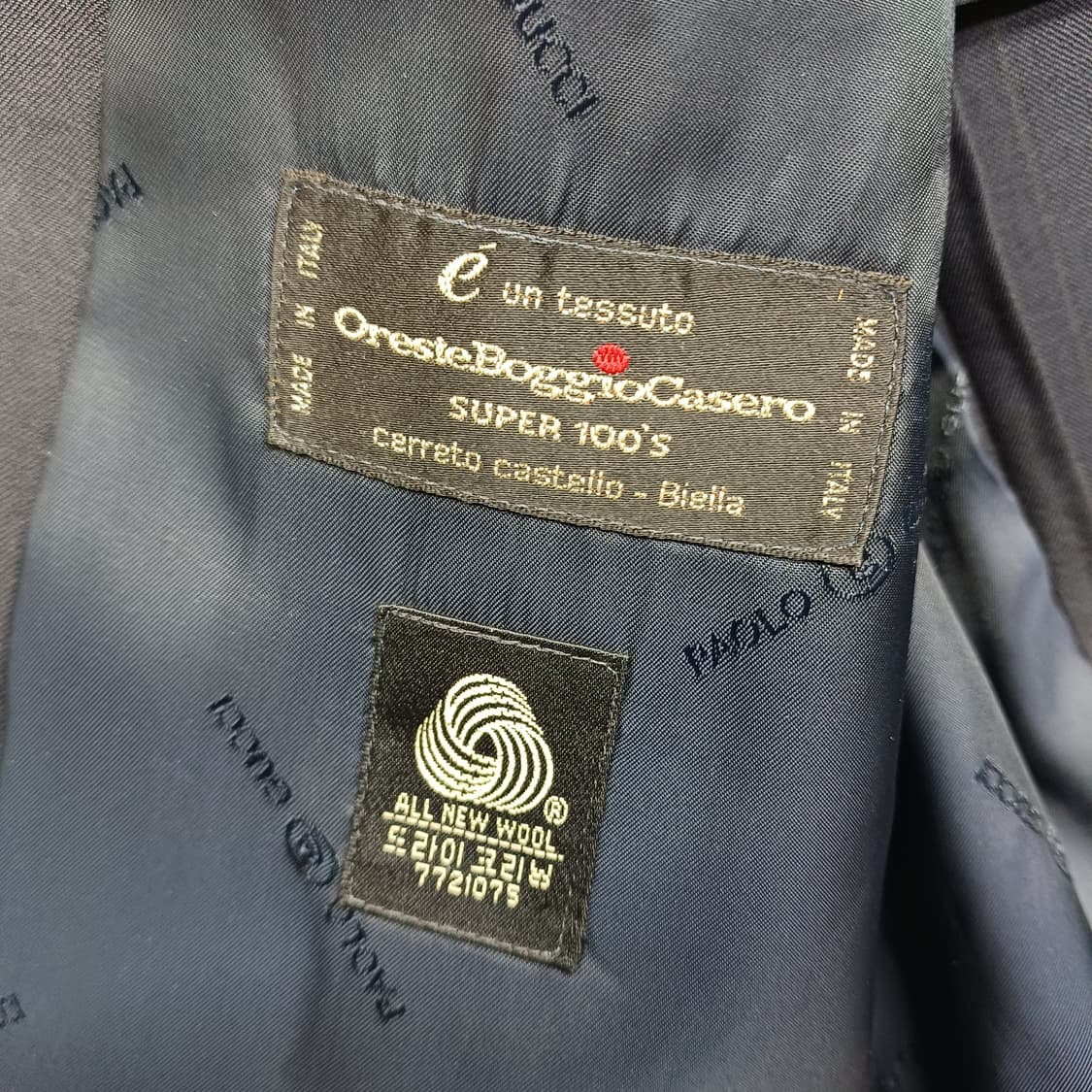 파올로구찌 클래식 투버튼 블랙 울 블레이저 자켓 100
 상품이미지5