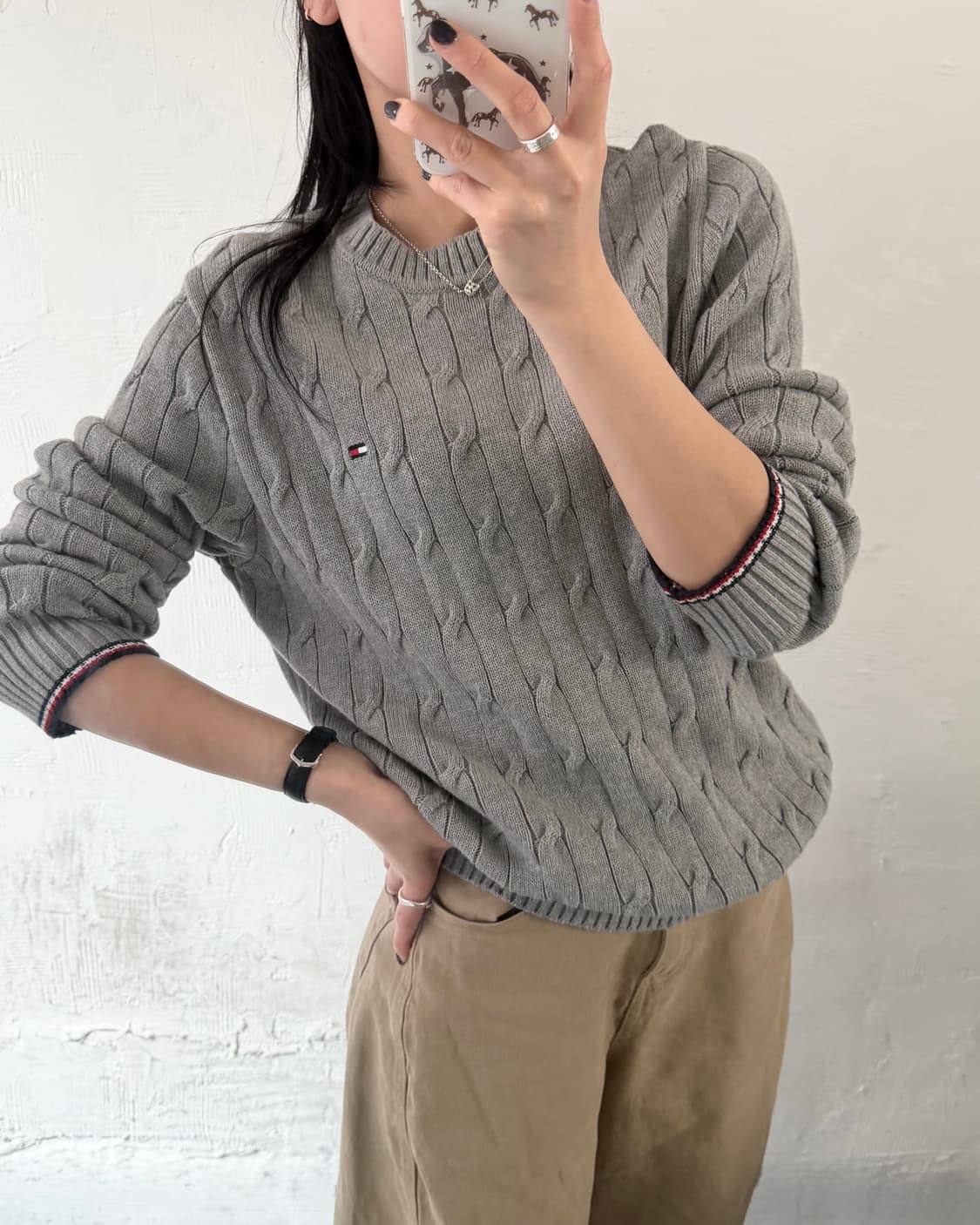 Tommy 타미힐피거 플래그자수 그레이컬러 코튼 케이블 니트 상품이미지2