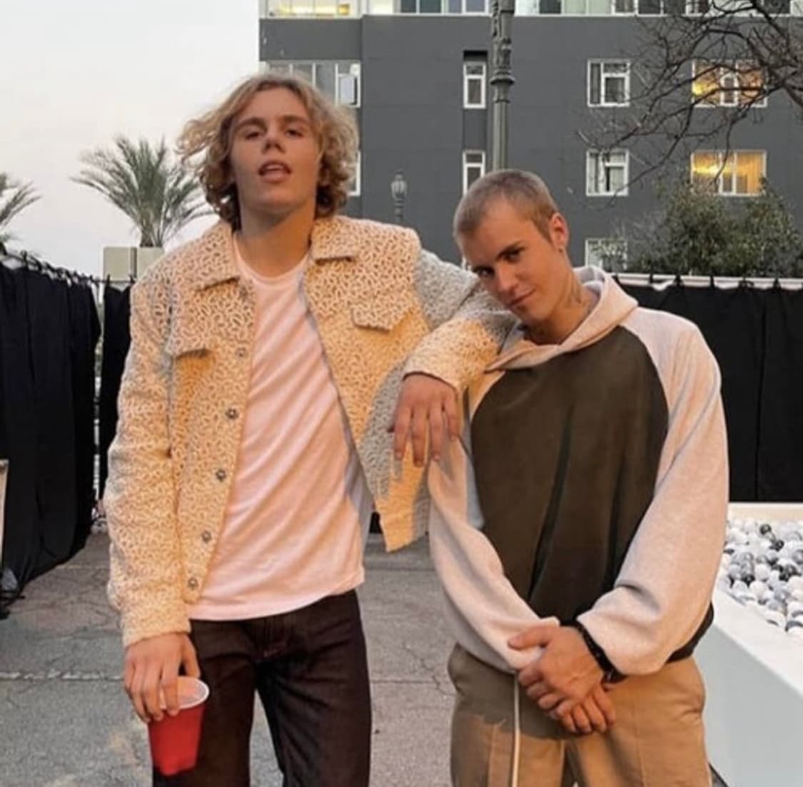 Erl hood  상품이미지1