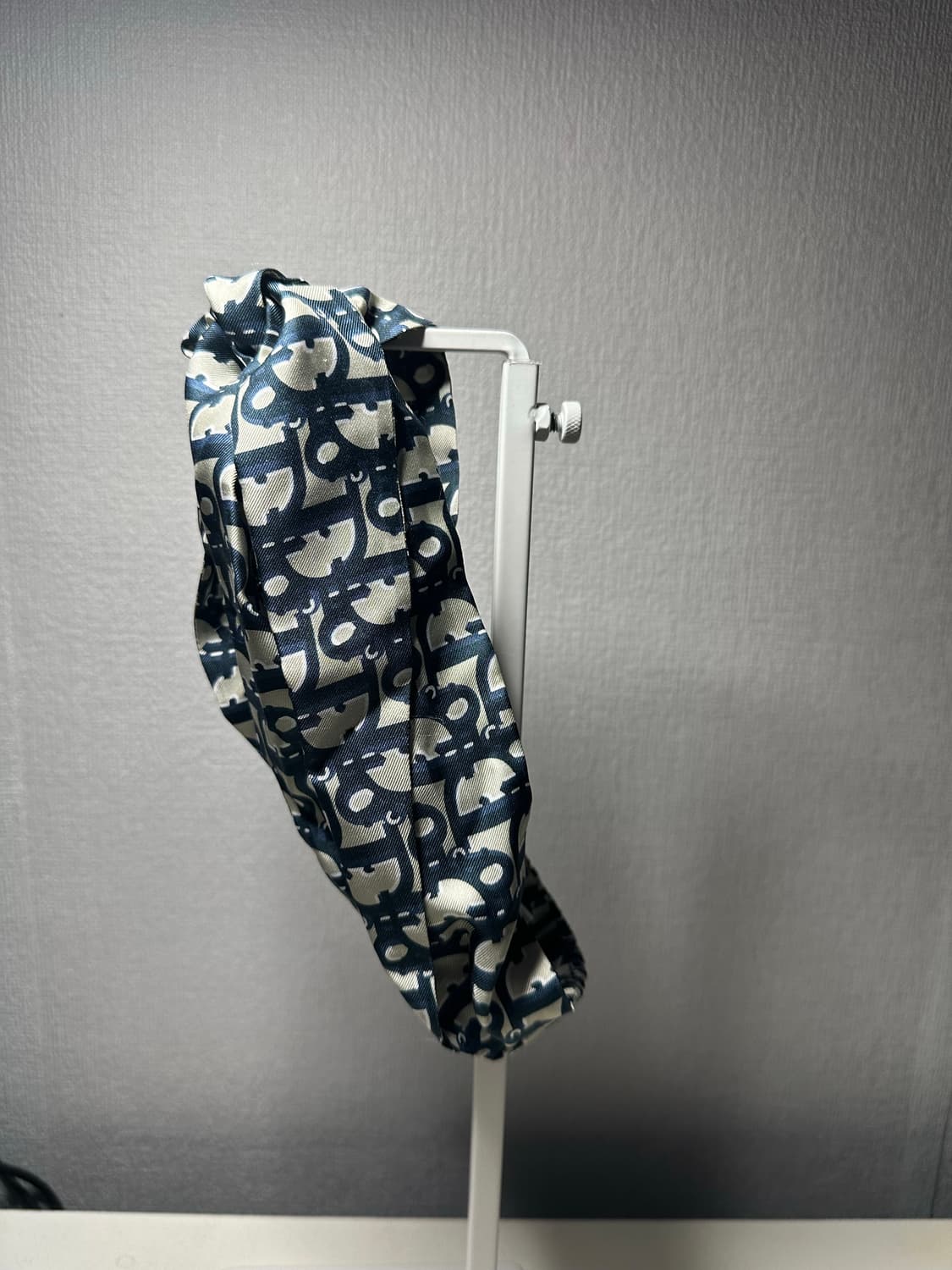 디올(Dior) 오블리크 노티드 헤어 밴드 (정품) 상품이미지7