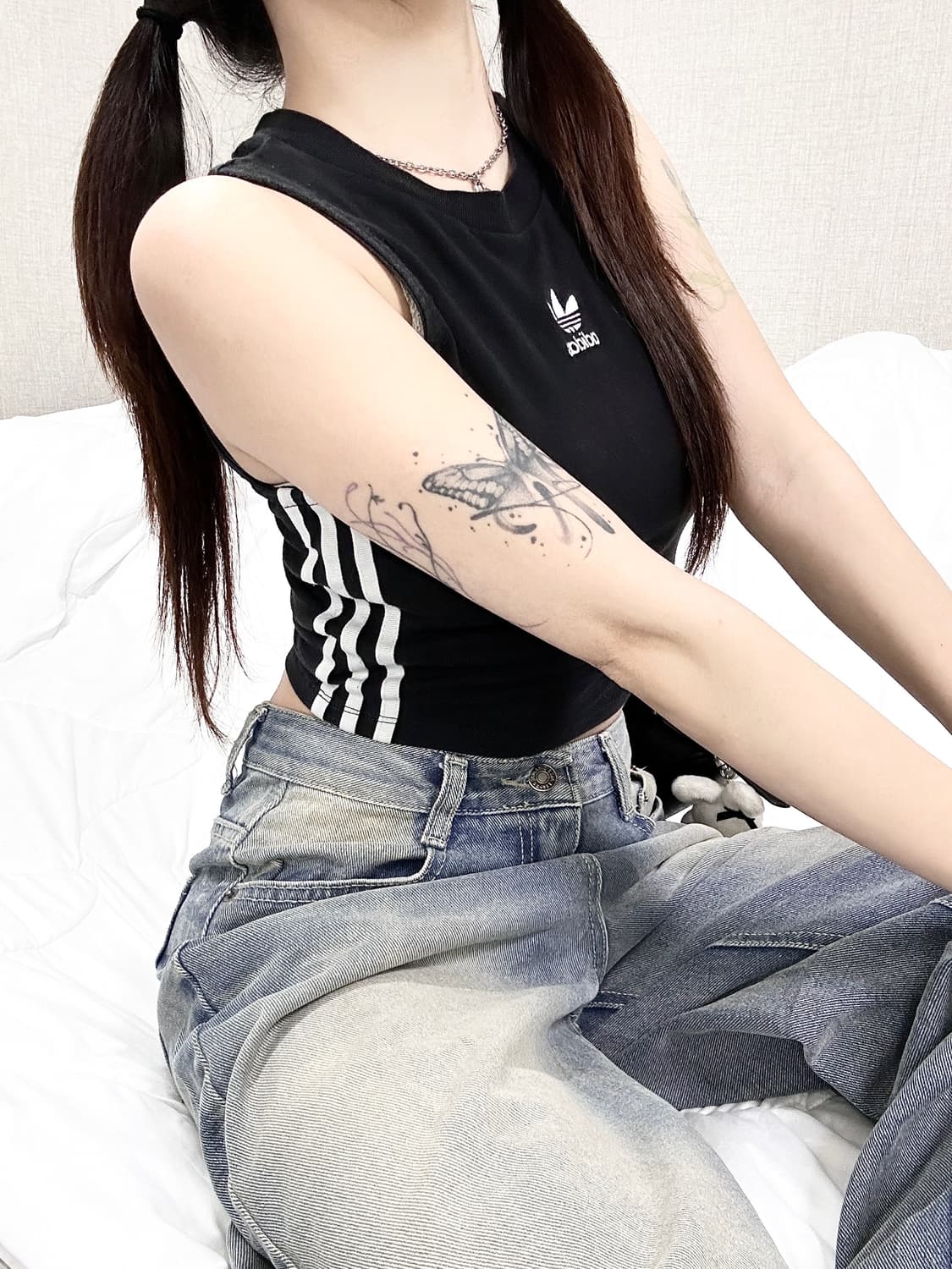 아디다스 센터로고 삼선 크롭 탱크탑 상품이미지1