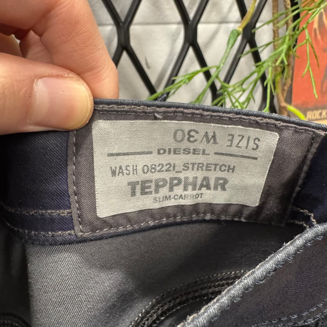 디젤 인더스트리 데님 코팅진 팬츠 후면 로고 포인트 네이비 상품이미지7