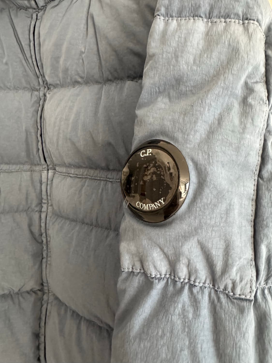 Cp컴퍼니 크롬R/이동휘 패딩/100 상품이미지4