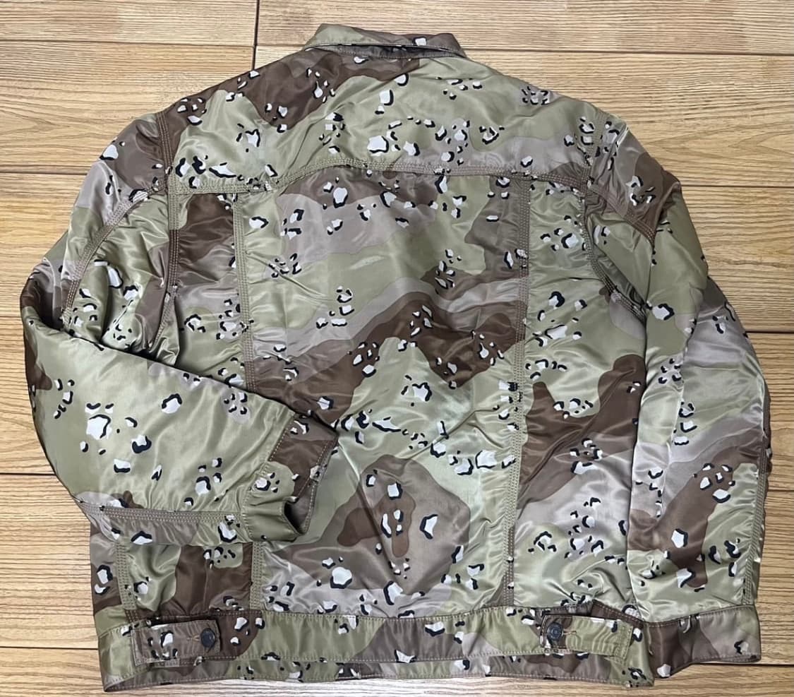 슈프림 리바이스 카모 트러커 상품이미지2