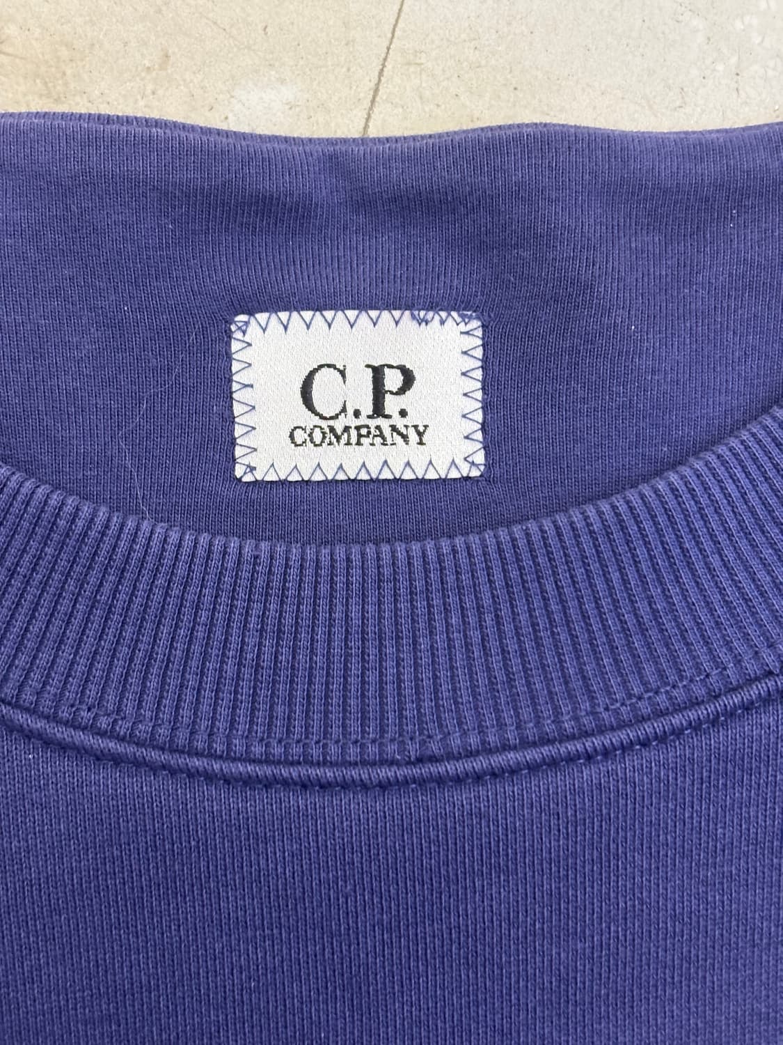 씨피컴퍼니 로고 맨투맨 상품이미지3