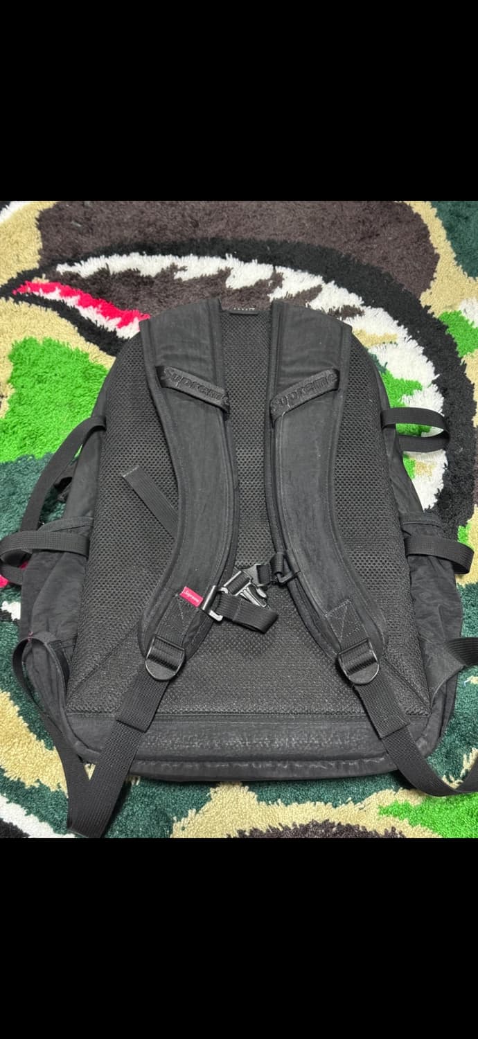 슈프림 백팩 블랙 상품이미지2