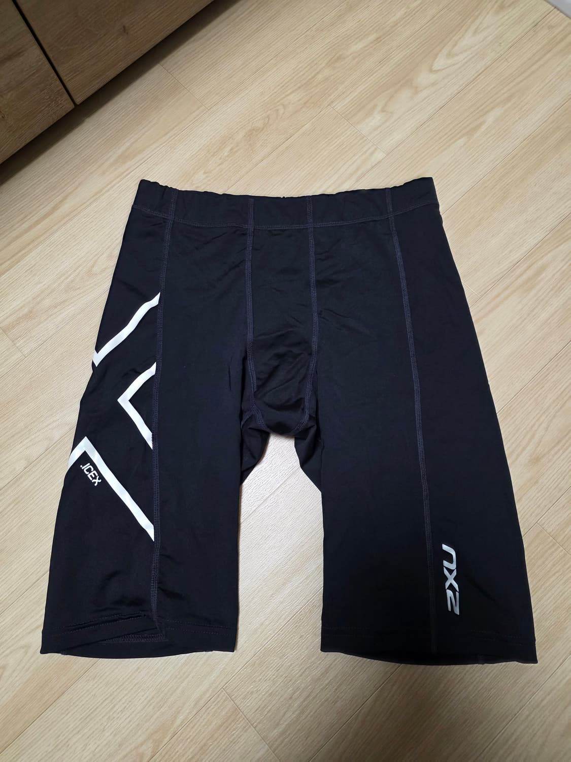 2XU 컴프레션 반바지 (44cm) M 러닝 헬스 조깅 달리기 마라톤 상품이미지1