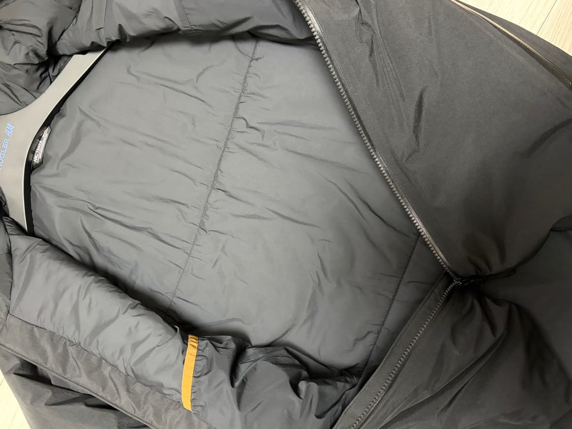 아크테릭스 베타 인슐레이티드 자켓 블랙 상품이미지4