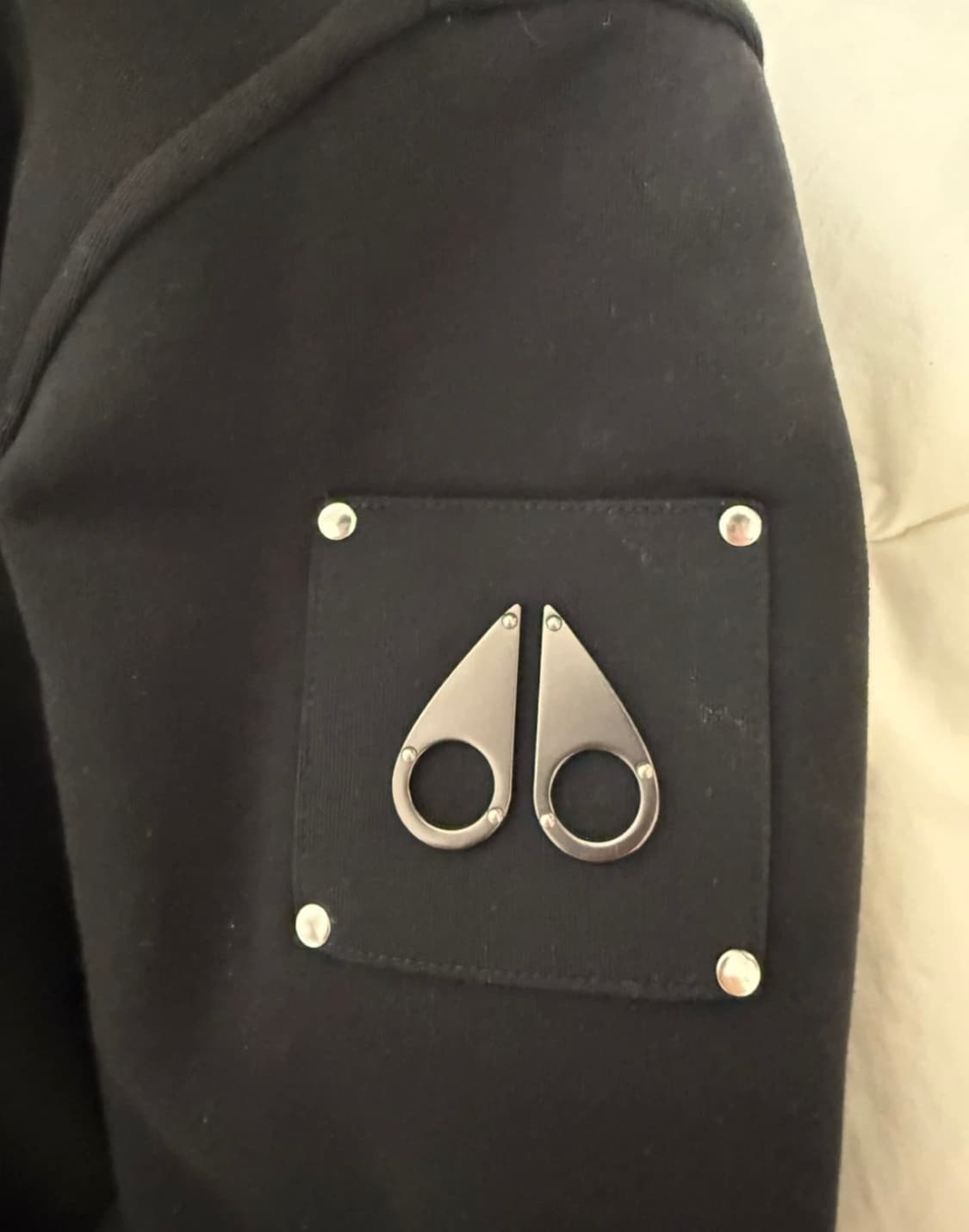 무스너클 버니스웨터 후드집업 23fw 상품이미지3