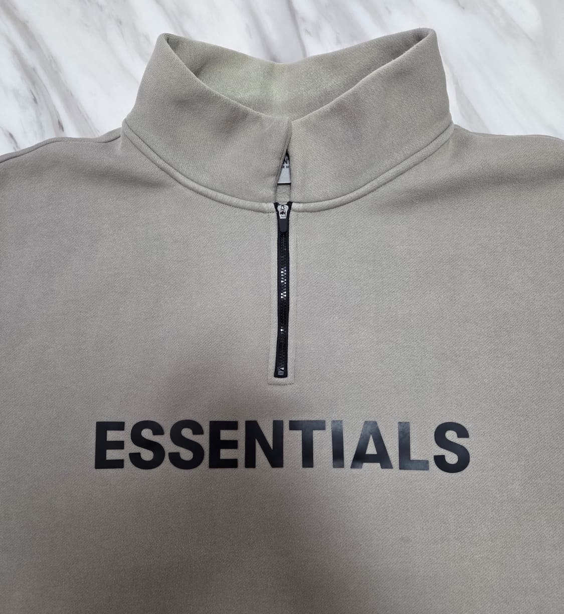 피오갓에센셜 하프집업 스웻셔츠  상품이미지4