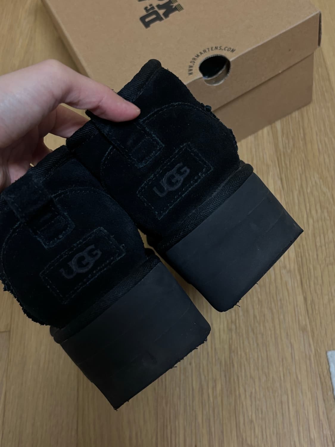 어그 울트라 미니 플랫폼 블랙 240 미국제품 상품이미지3