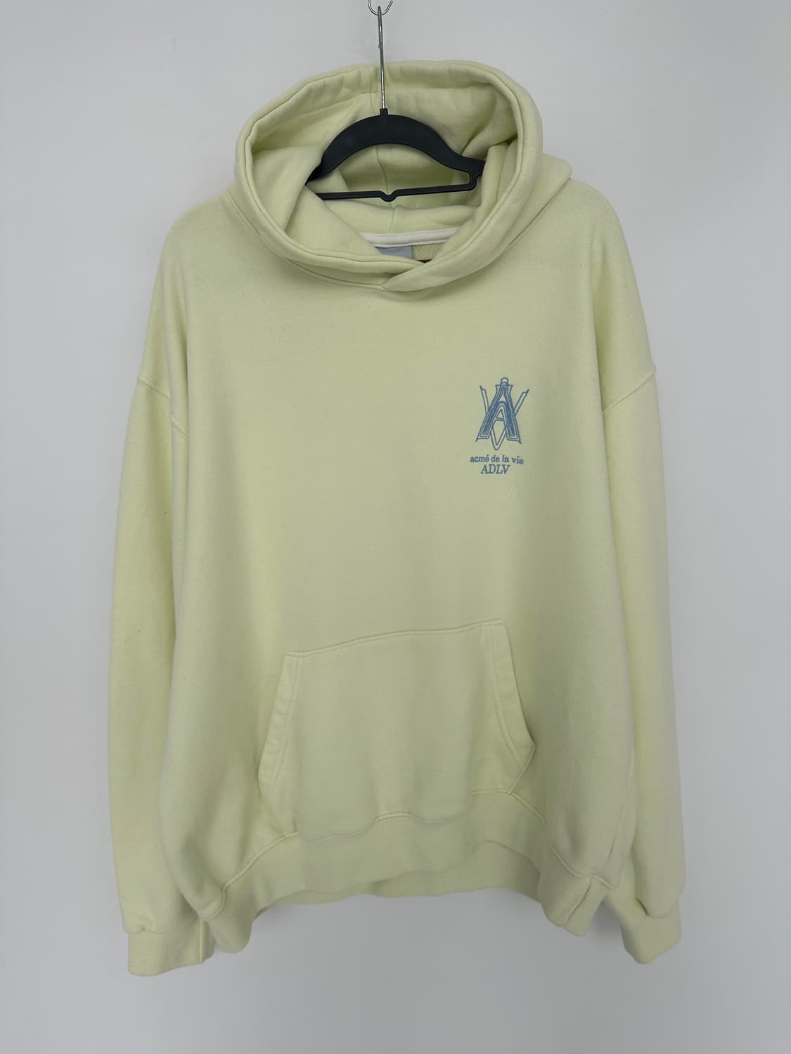 아크메드라비 라임 후드티 상품이미지1