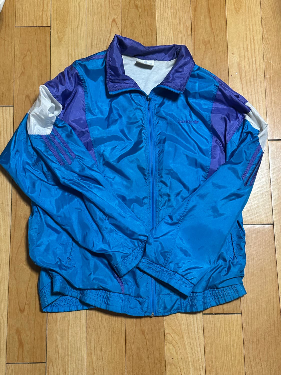 아디다스 구제 바람막이 L~XL 팝니다 상품이미지1
