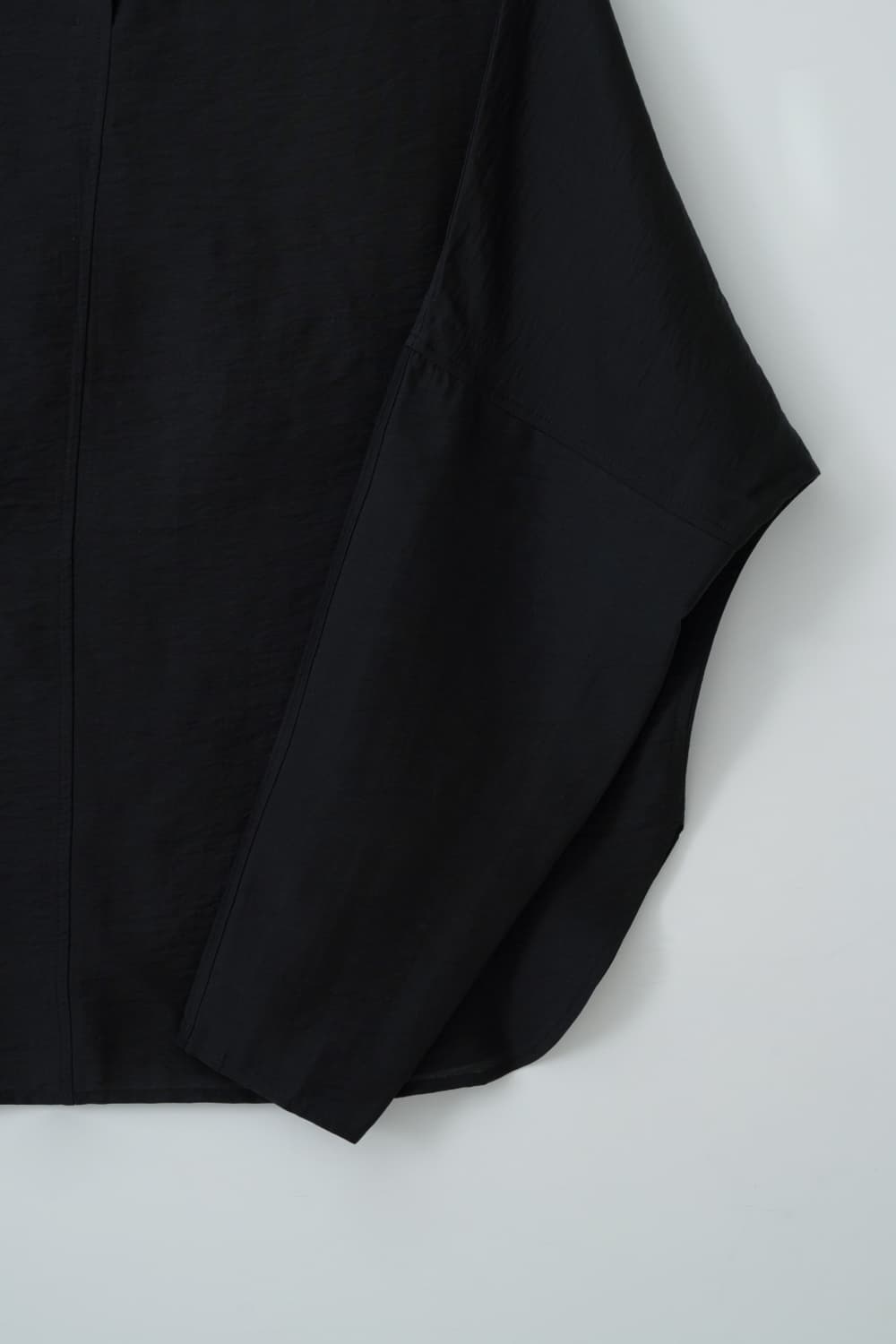 오브헤덴 OPHEDEN 스탠드 카라 블라우스 Black 상품이미지7