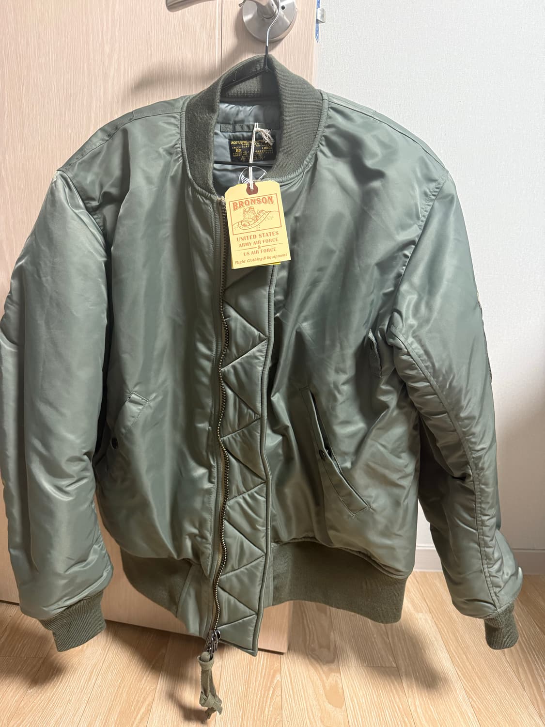 브론슨 MA-1 L사이즈 판매합니다 상품이미지1