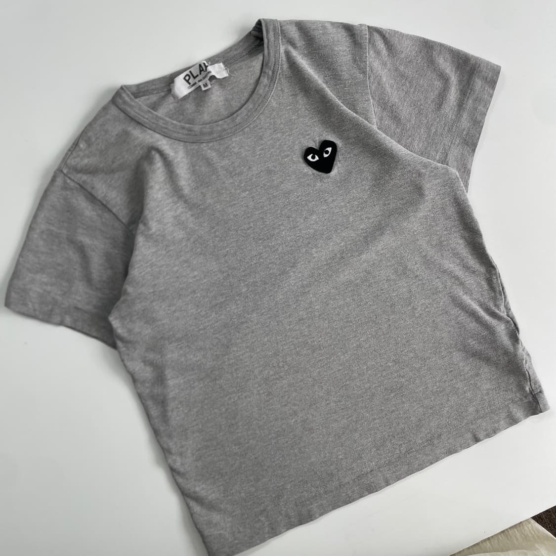 Comme des Garcons  꼼데가르송 와펜 그레이 반팔 티셔츠 상품이미지1