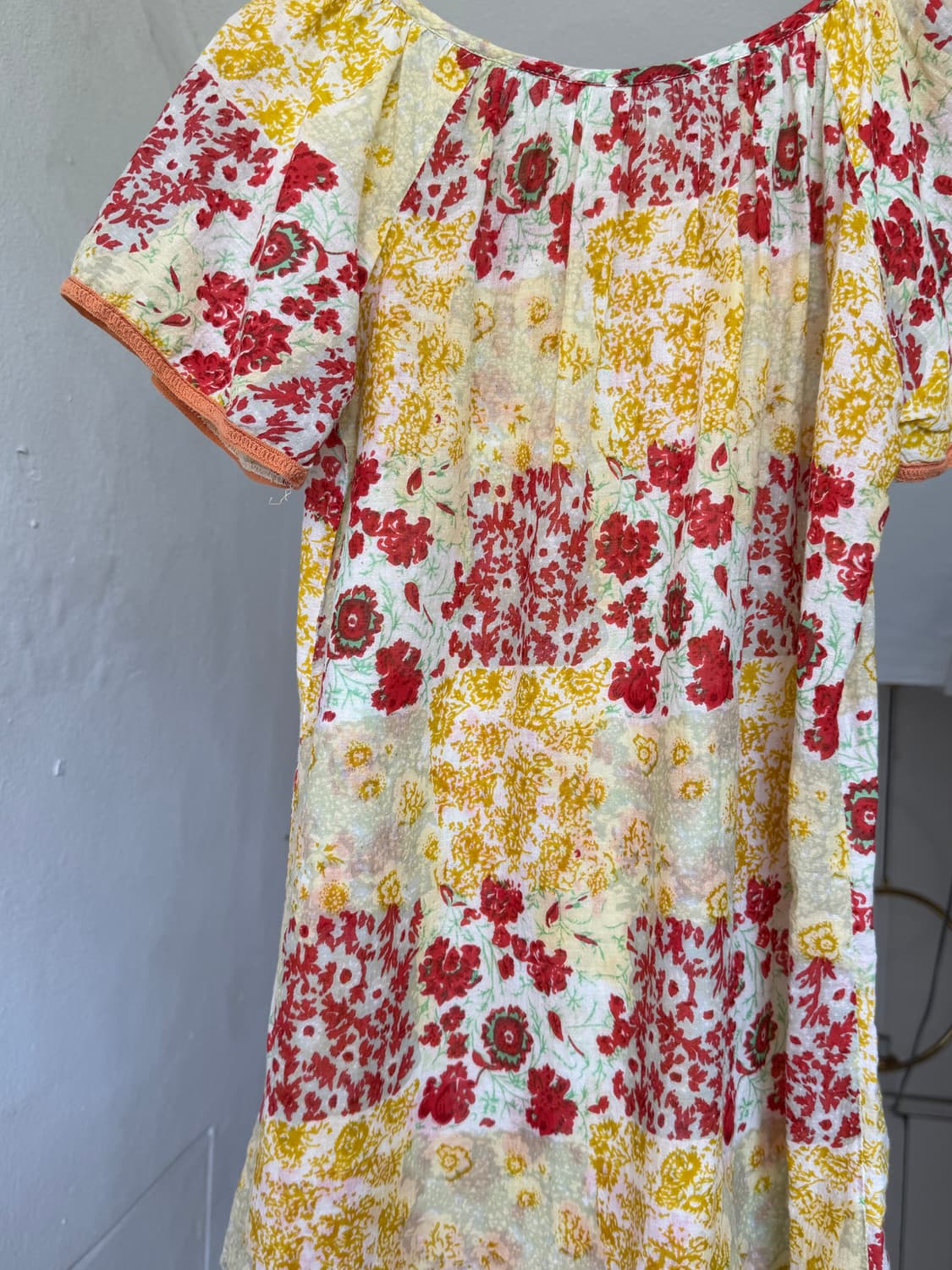 페어리 퍼프 소매 와이드 숄더 블라우스 상품이미지6