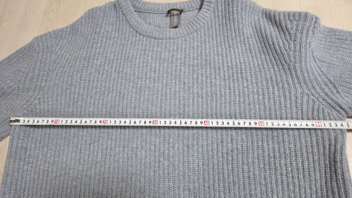 (착샷) 언어펙티드 오버사이즈 크루넥 니트 상품이미지7