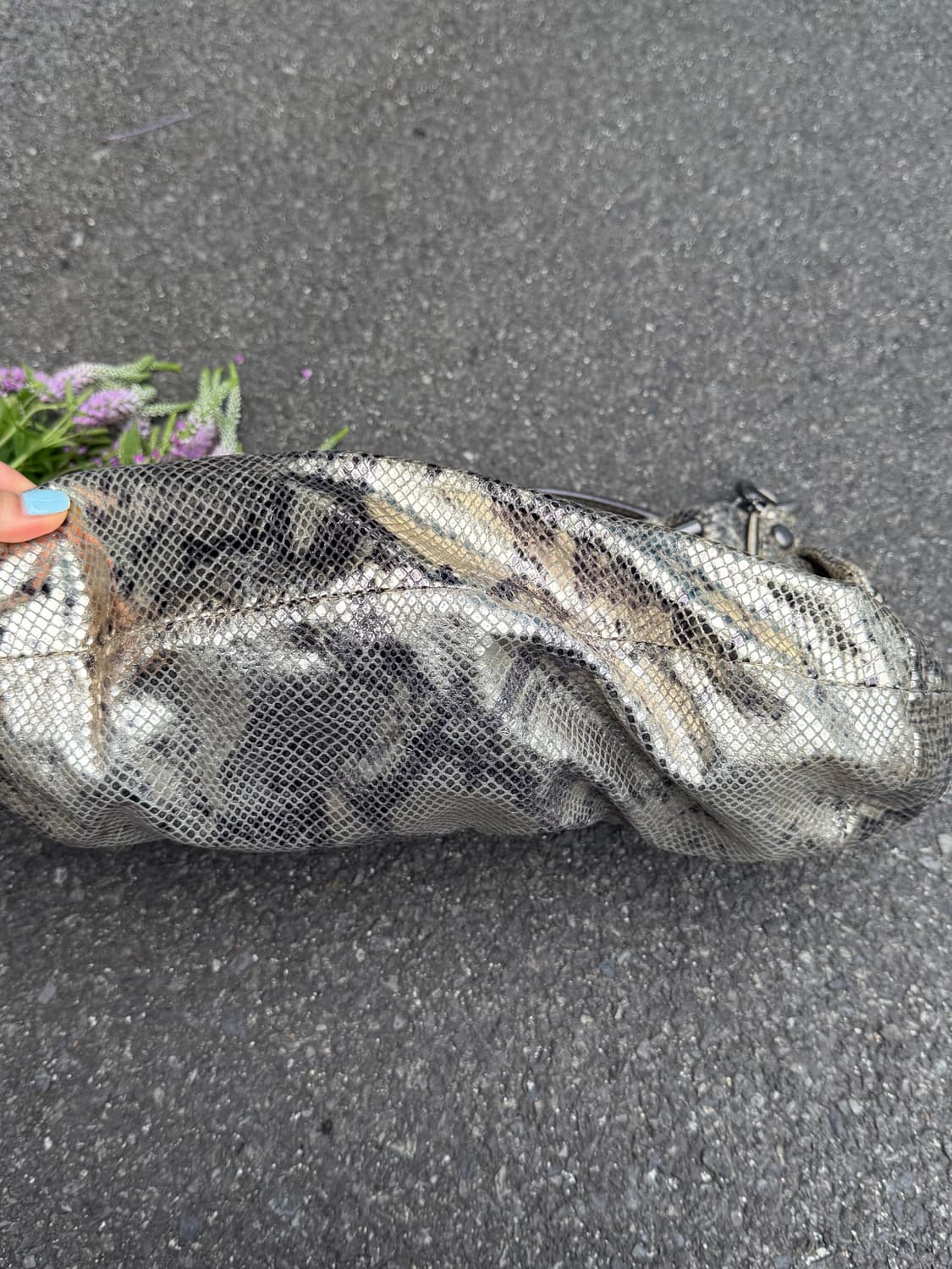 🌟유일 매물 Coach Python Metallic Hobo(갸루) 상품이미지4
