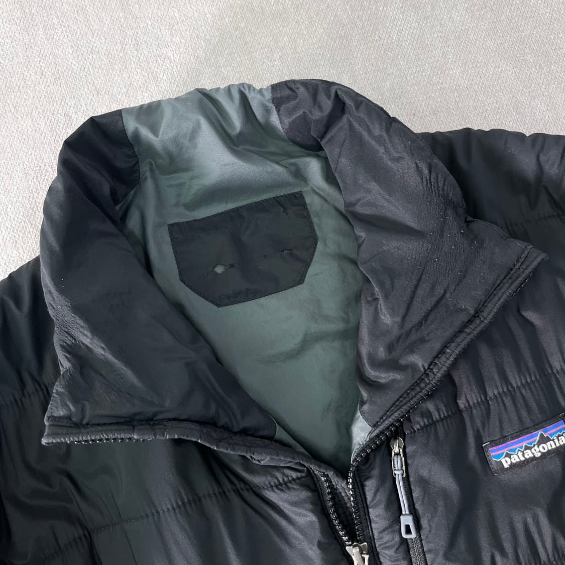 95 파타고니아 경량 패딩 상품이미지3