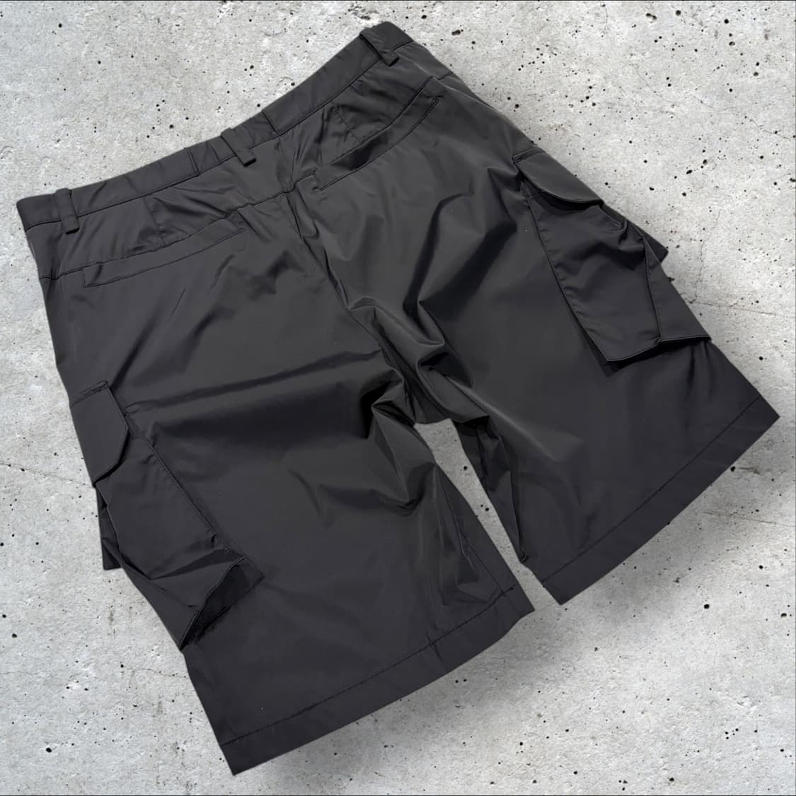[88] 시스템 나일론 버뮤다 블랙 지퍼 포켓 카고 반바지 C381 상품이미지2