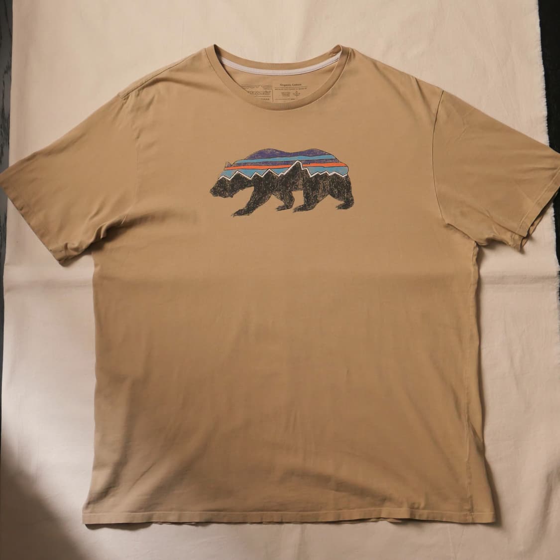 Patagonia bear logo t shirt (~108) 상품이미지1