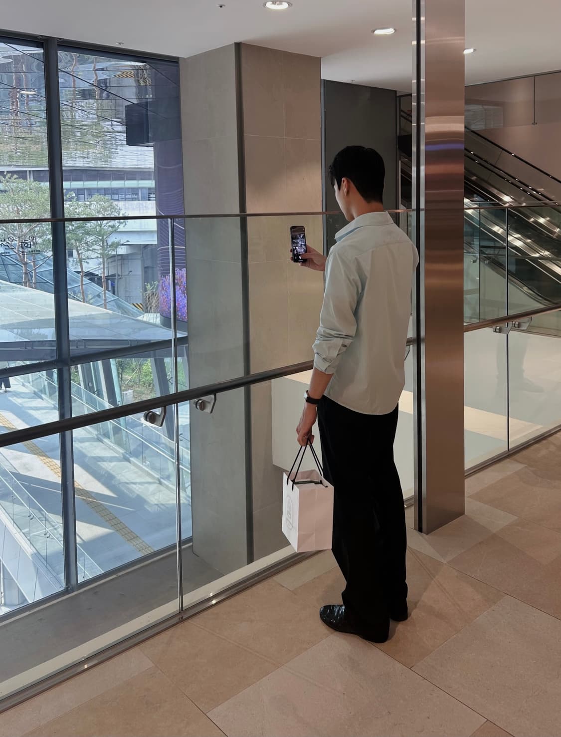 (1) LYJEL CONTOUR CROP SHIRT navy 상품이미지2