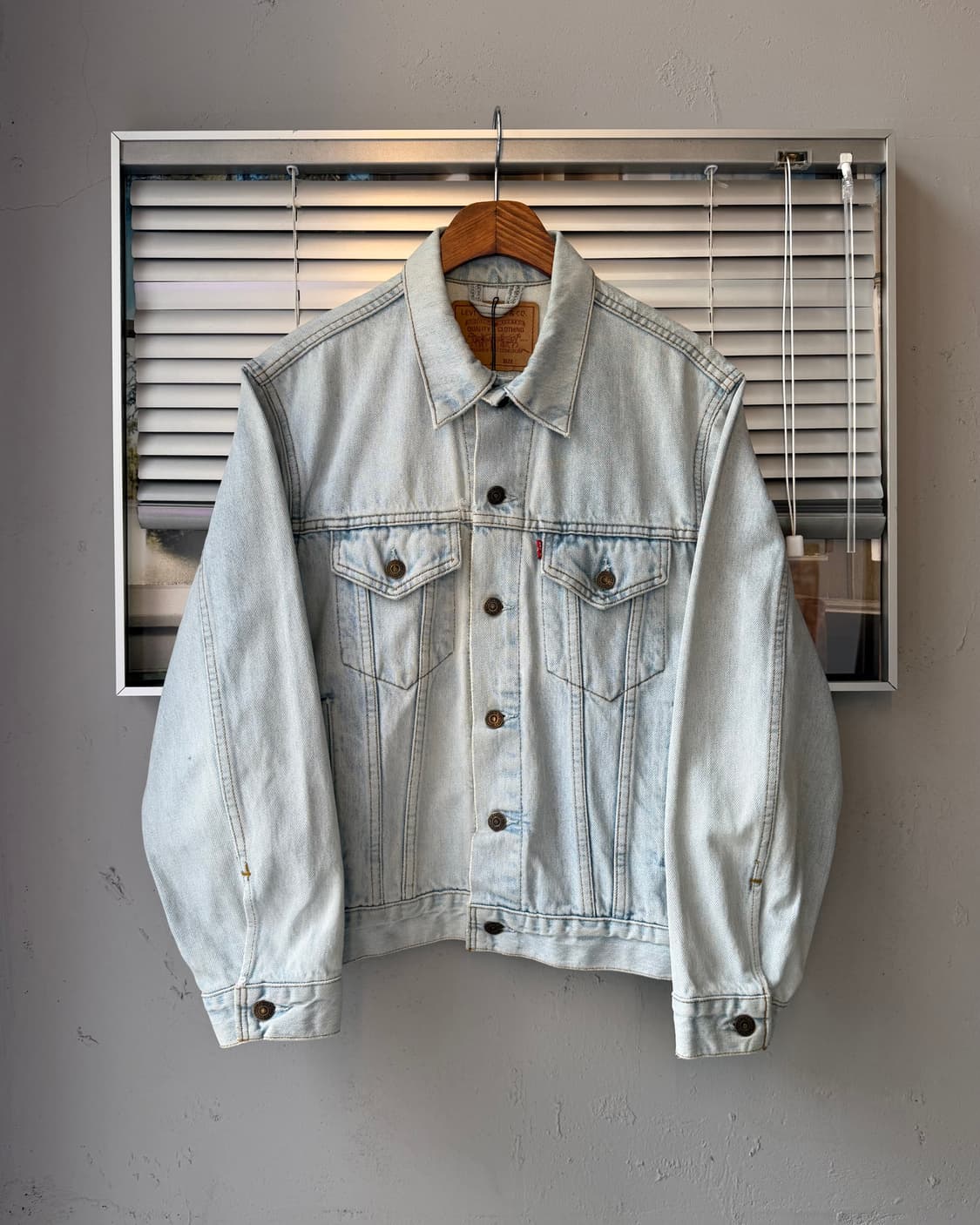 Levis 90s 70503-02 washed denim 트러커 자켓  상품이미지1