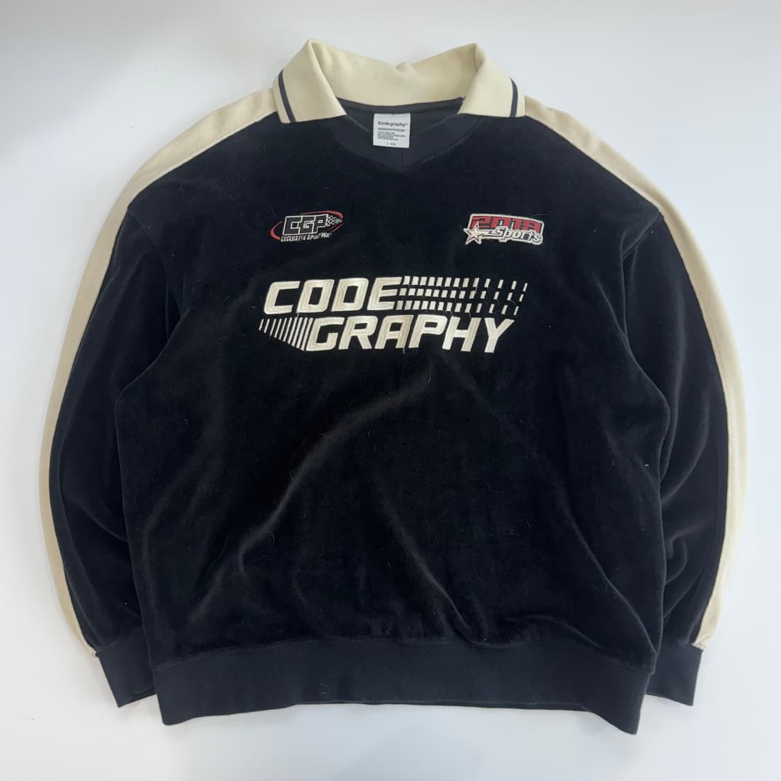 Codegraphy 코드그라피 블랙 아이보리 벨벳 롱슬리브 상품이미지3