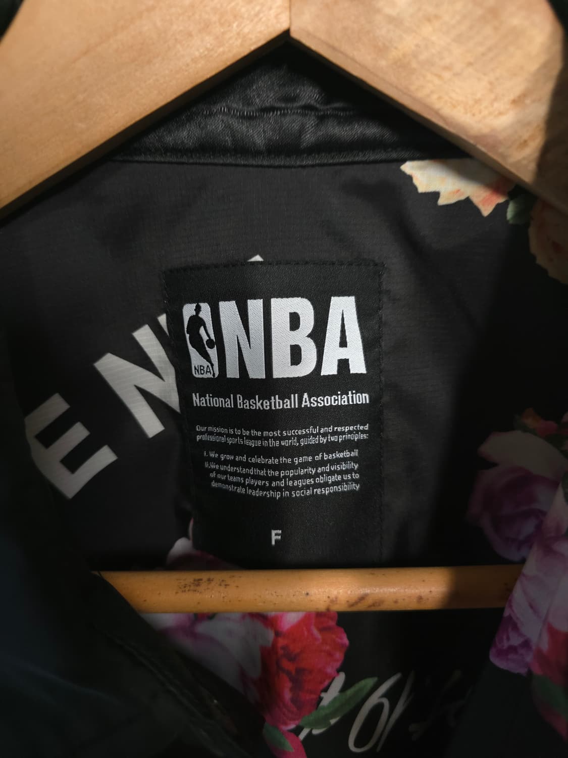 NBA 시카고 BULLS 바람막이 셔츠 F ✨️정품✨️
 상품이미지3
