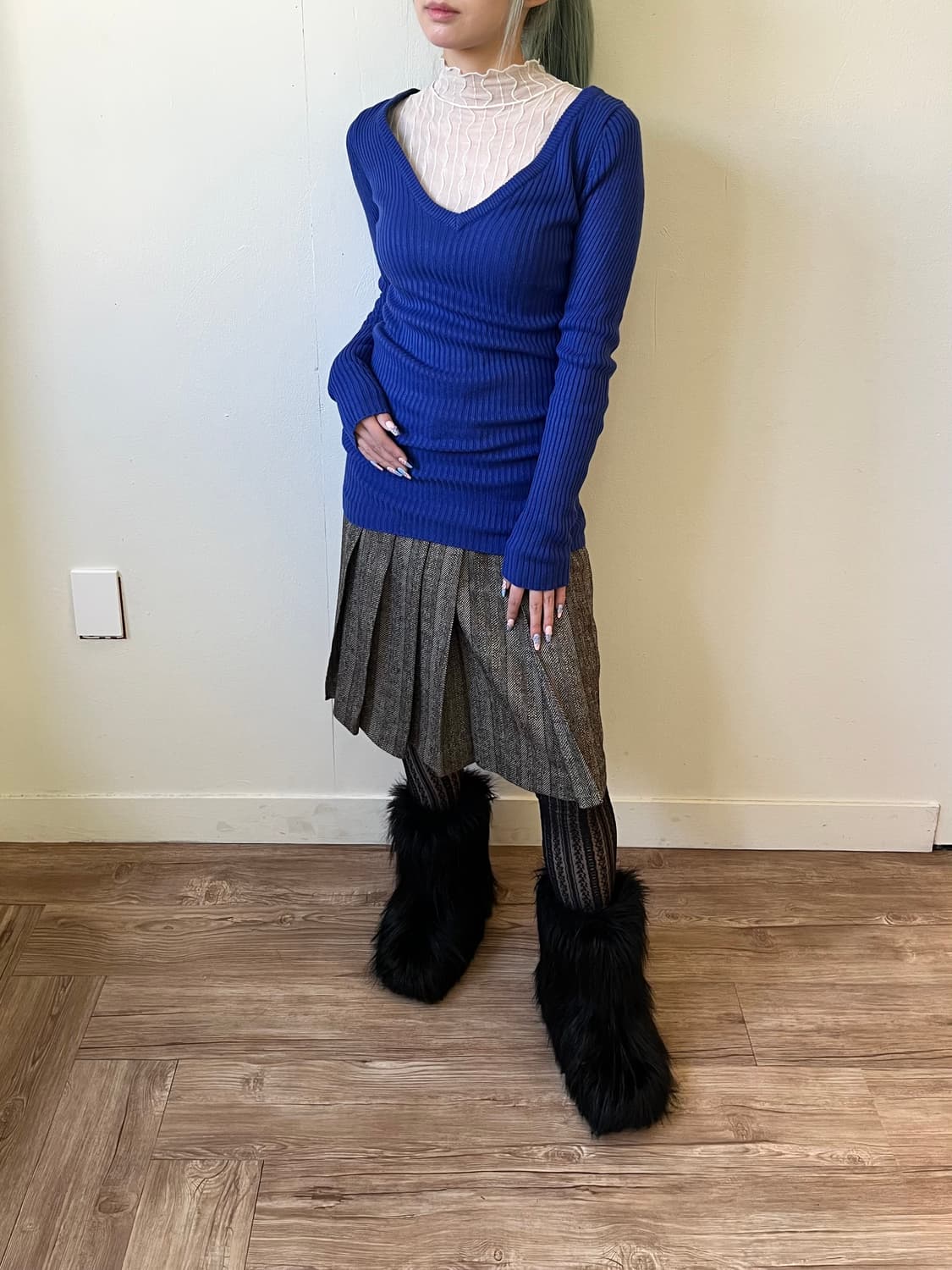 FLOWER CIRCLE 코랄블루 롱 스웨터 상품이미지5