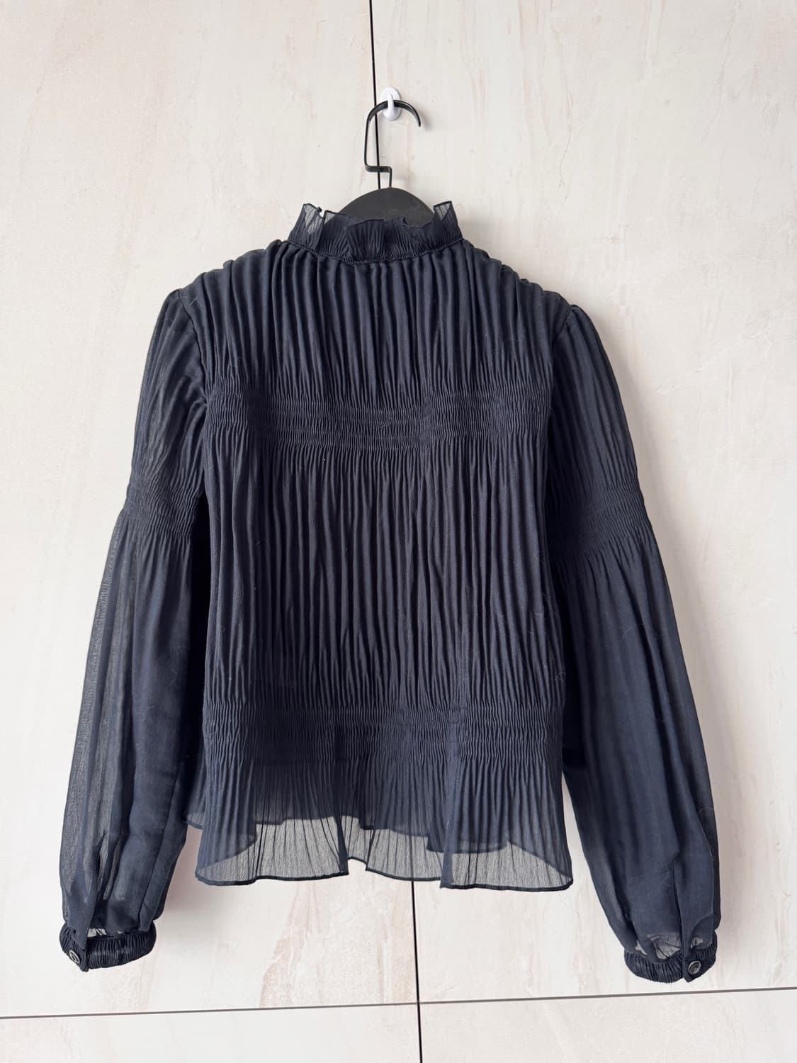 새상품 MINE 주름 블라우스 (55사이즈) 상품이미지4
