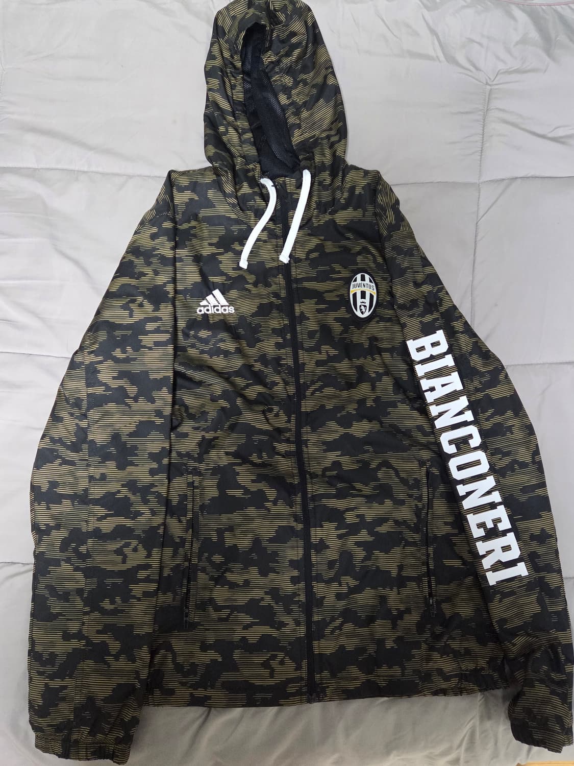 아디다스 바람막이 유벤투스 상품이미지1