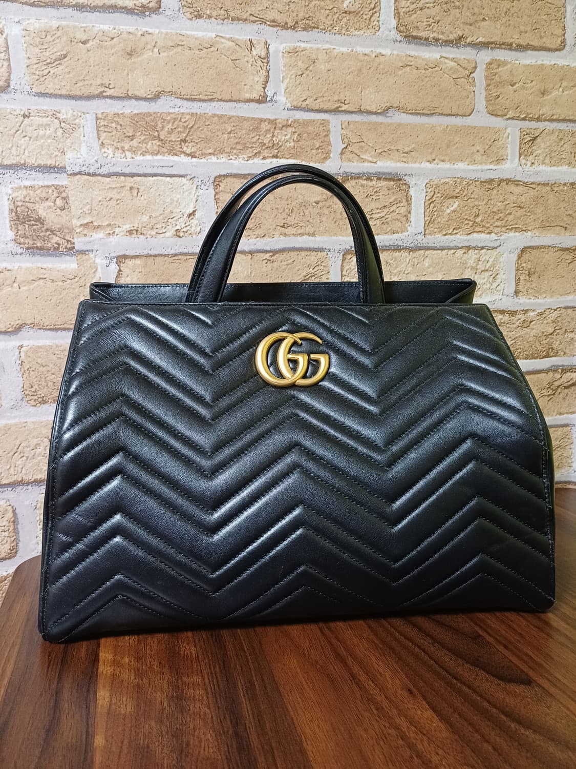 구찌 GG 마몽 마틀라세 탑핸들 백 상품이미지1