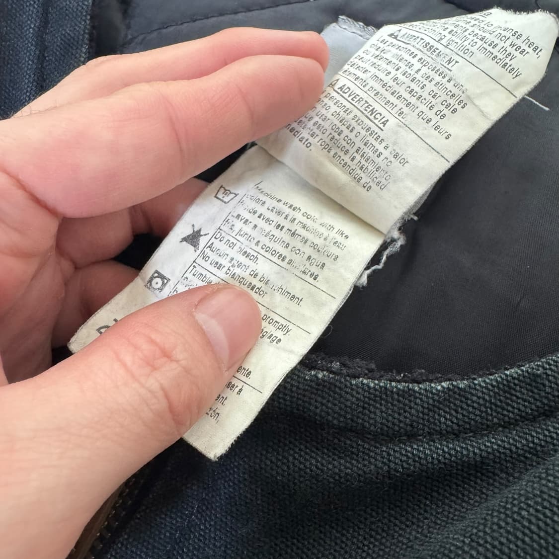 칼하트 블랙 빈티지 덕 캠퍼스 조끼 상품이미지5