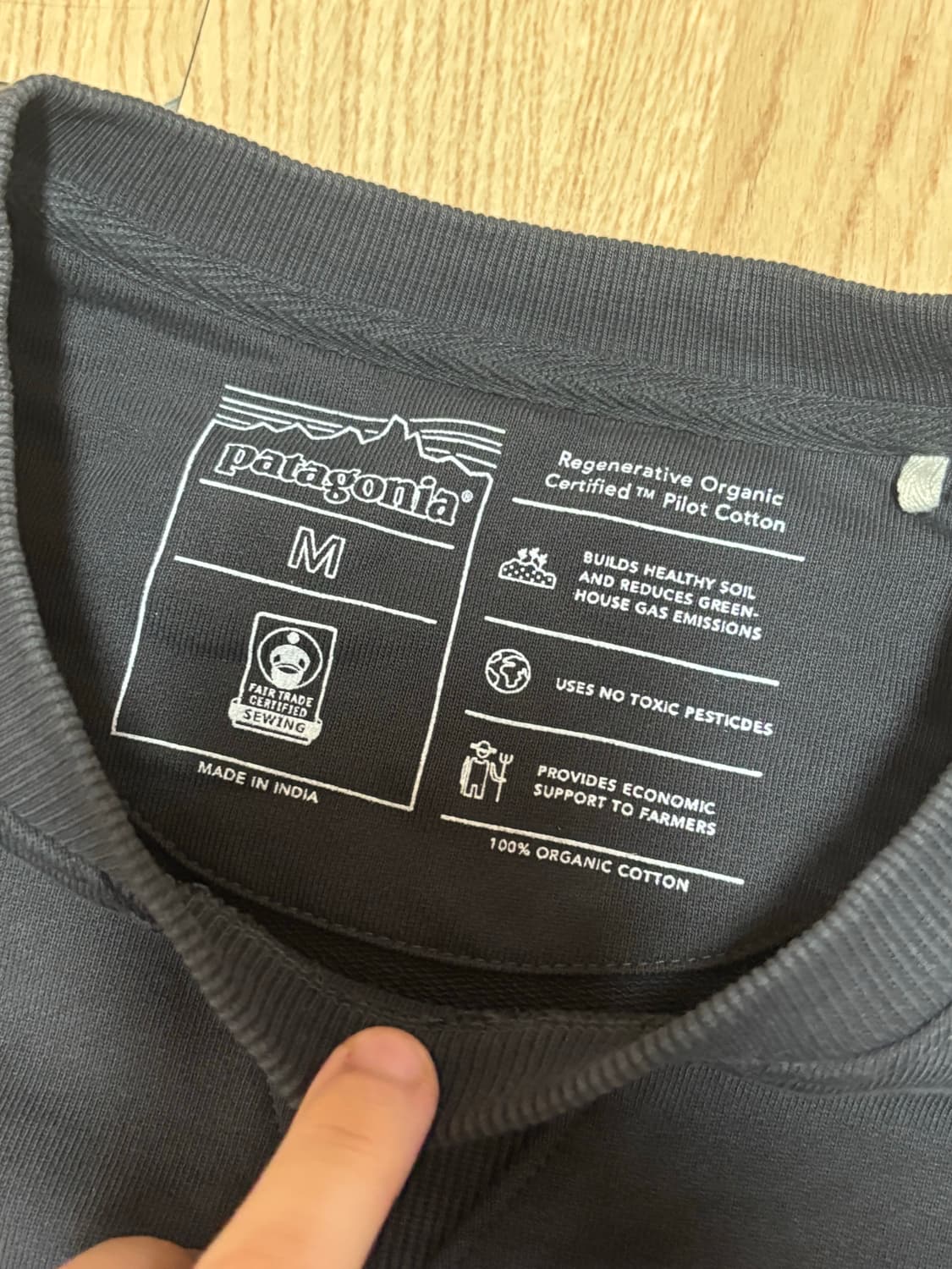 파타고니아 맨투맨 네이비 m 상품이미지3