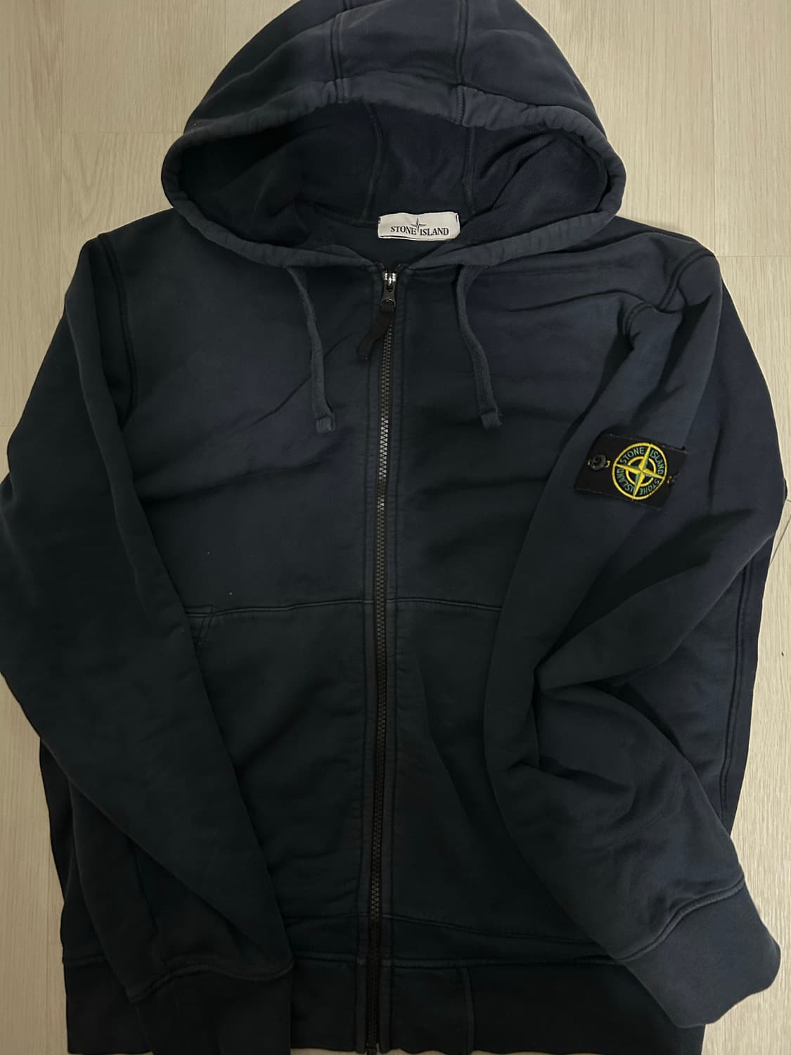 스톤아일랜드 후드집업 상품이미지1