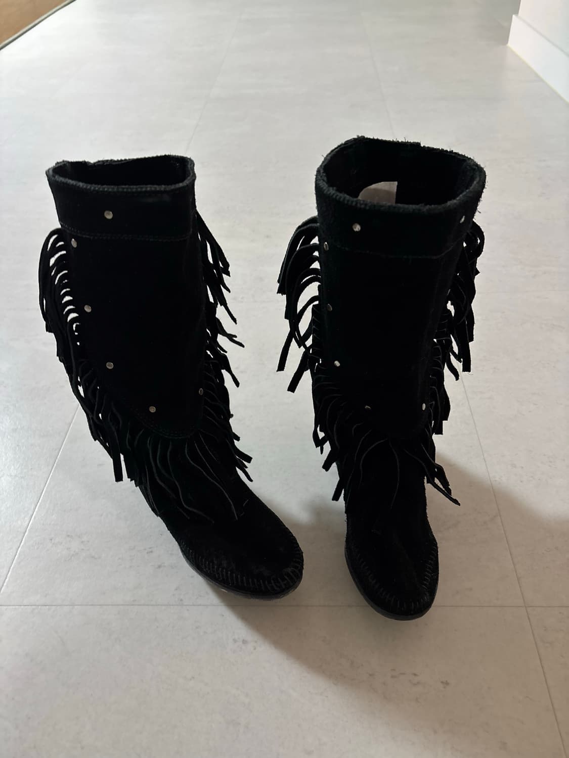 미네통카 부츠 새상품 상품이미지1