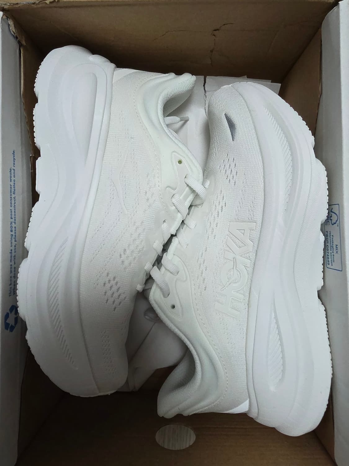 호카 본디9 올화이트 운동화 230 상품이미지1